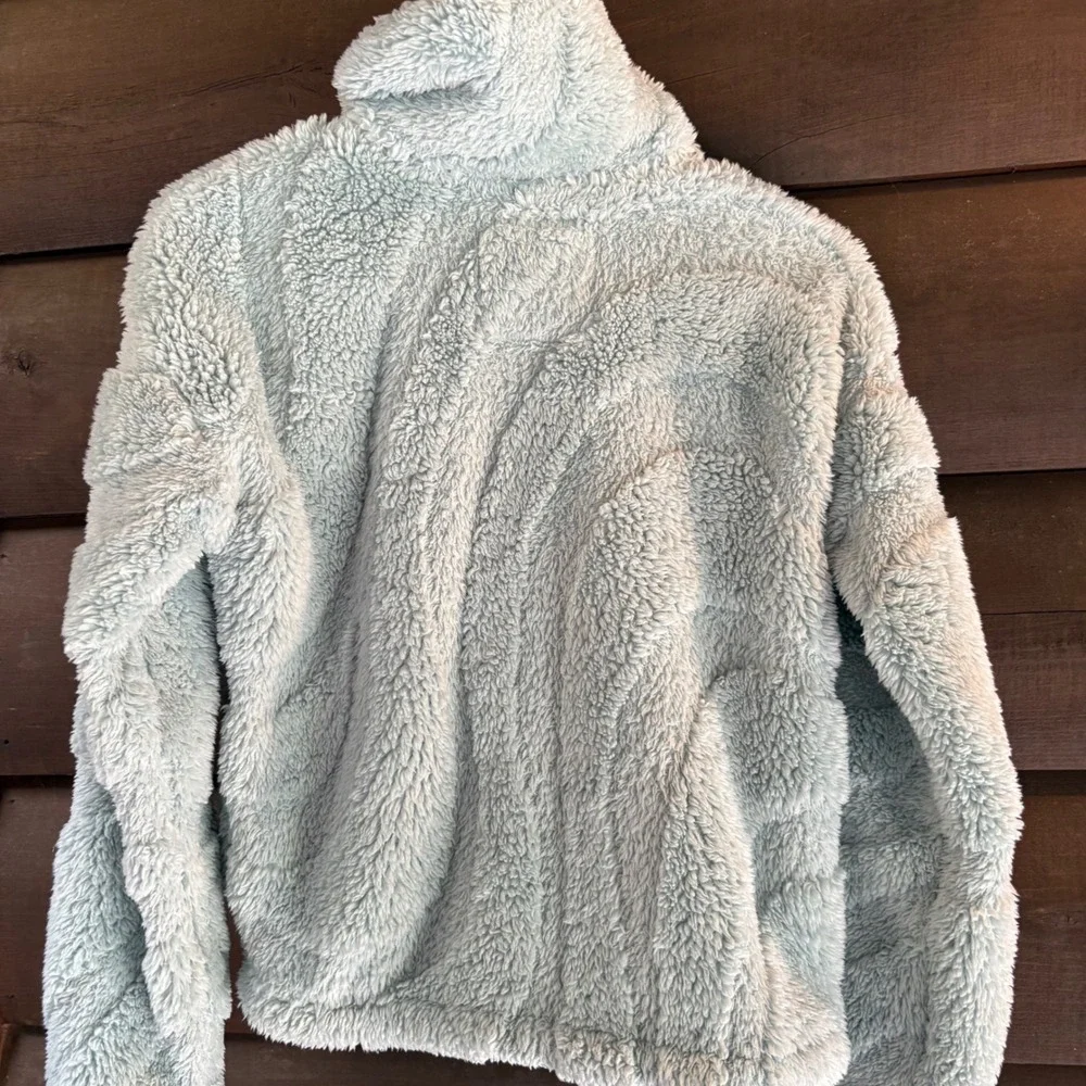 Abercrombie Kids Girls Light Blue Fuzzy Sherpa Fleece Full Zip Jacket Size 11/12